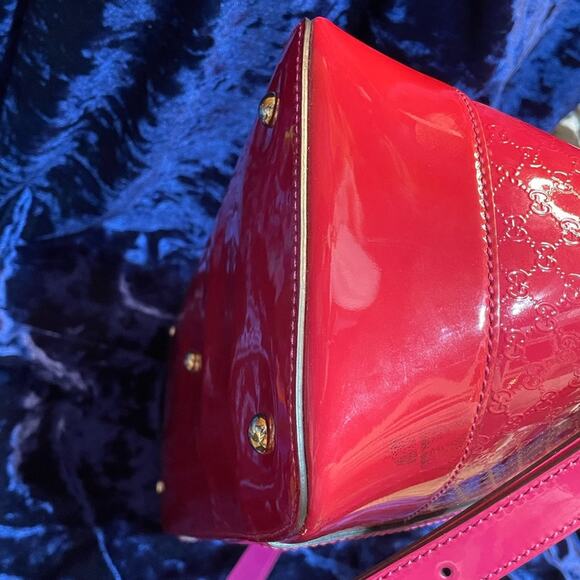 Gucci Red Microguccissima Shoulder Bag COMES WITH A COA - Picture 4 of 12